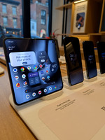 0135__12-1-25_Inkling-LLC-Google-Store-Google-Pixel-Step-Repeat_Georgetown-DC-Event-Photojournalism-event-photography