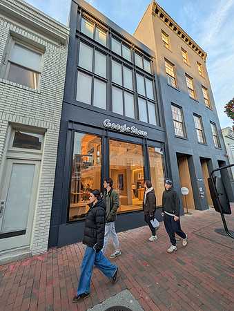 0141__12-1-25_Inkling-LLC-Google-Store-Google-Pixel-Step-Repeat_Georgetown-DC-Event-Photojournalism-event-photography