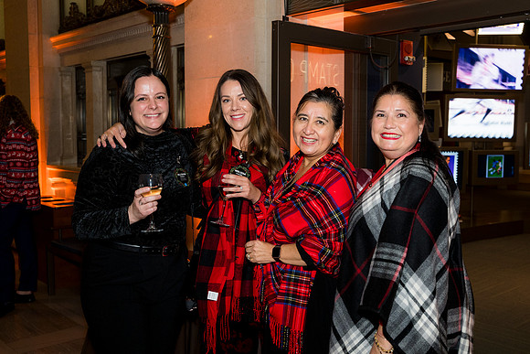 0140__12-3-25_Hyatt-Hotel-DC-Holiday-Party-Postal-Museum-Washington-DC-Event-Photojournalism-event-photography