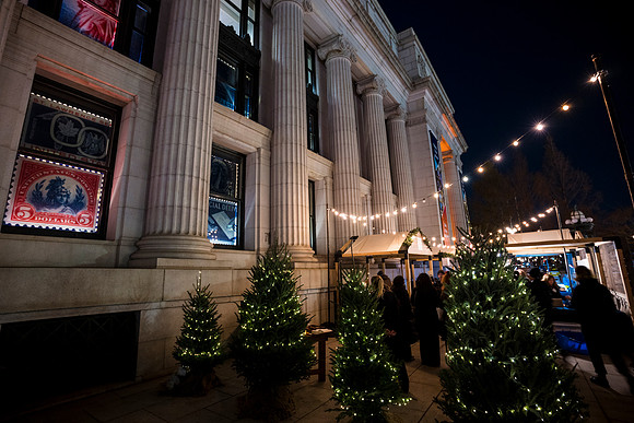 0167__12-3-25_Hyatt-Hotel-DC-Holiday-Party-Postal-Museum-Washington-DC-Event-Photojournalism-event-photography