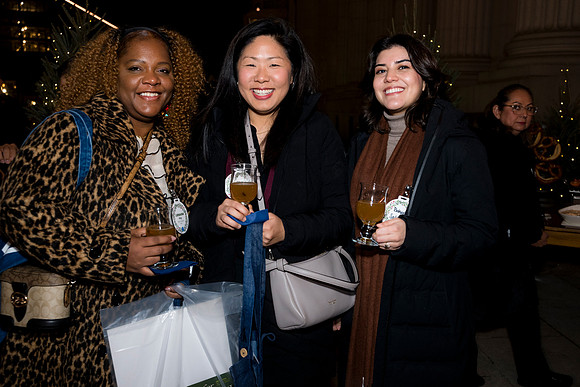 0170__12-3-25_Hyatt-Hotel-DC-Holiday-Party-Postal-Museum-Washington-DC-Event-Photojournalism-event-photography