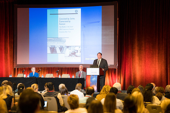 1889__09-1-22___ISFG 2022-Washington-DC-Marriott-Marquis-Hotel--EventPhotojournalism-conference-photographers