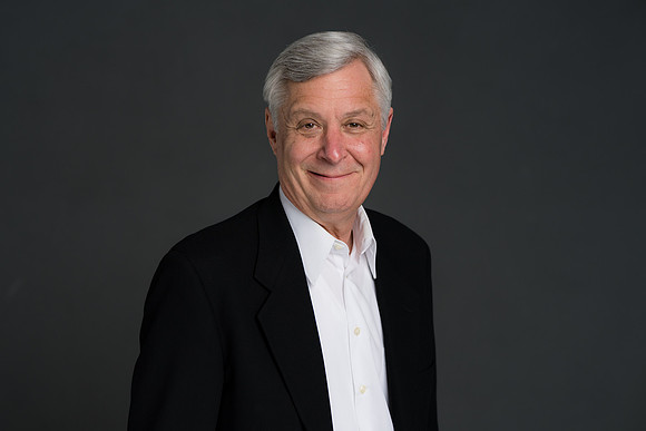 0087__3-7-23_Horizon-Headshot-Station