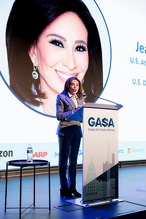 0208_12-3-24_GASA-Amazon-Headquarters-Arlington-Virginia-Event-Photojournalism-event-photography