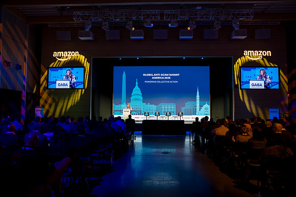 0101_12-4-24_GASA-Amazon-Headquarters-Arlington-Virginia-Event-Photojournalism-event-photography