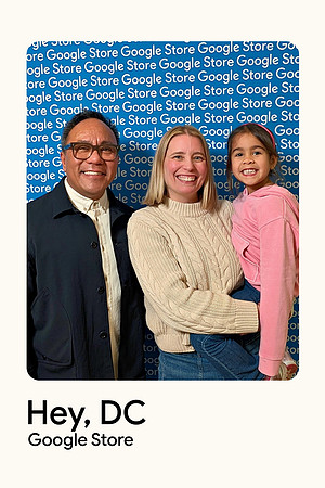 0075__12-4-25-Google-Store--Opening-Georgetown-DC-Google-Pixel-Step-Repeat_Event-Photojournalism-event-photography