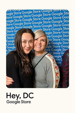 0176__12-4-25-Google-Store--Opening-Georgetown-DC-Google-Pixel-Step-Repeat_Event-Photojournalism-event-photography