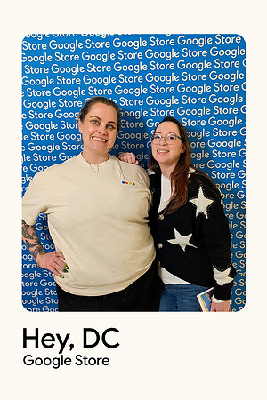 0190__12-4-25-Google-Store--Opening-Georgetown-DC-Google-Pixel-Step-Repeat_Event-Photojournalism-event-photography