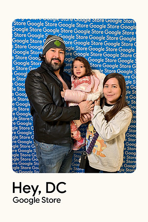 0194__12-4-25-Google-Store--Opening-Georgetown-DC-Google-Pixel-Step-Repeat_Event-Photojournalism-event-photography