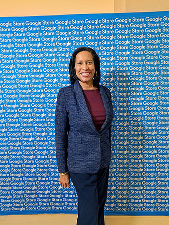 0040__12-4-25-Google-Store--Opening-Georgetown-DC-Google-Pixel-Step-Repeat_Event-Photojournalism-event-photography