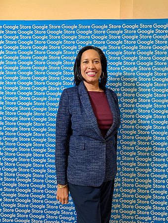 0041__12-4-25-Google-Store--Opening-Georgetown-DC-Google-Pixel-Step-Repeat_Event-Photojournalism-event-photography