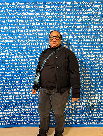 0054__12-4-25-Google-Store--Opening-Georgetown-DC-Google-Pixel-Step-Repeat_Event-Photojournalism-event-photography