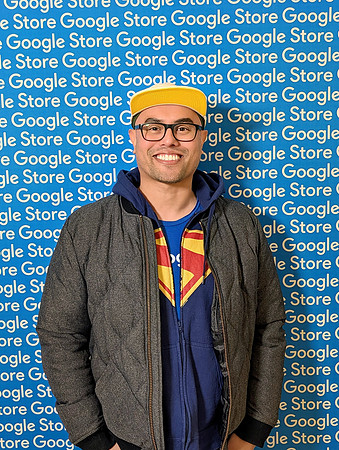 0081__12-4-25-Google-Store--Opening-Georgetown-DC-Google-Pixel-Step-Repeat_Event-Photojournalism-event-photography