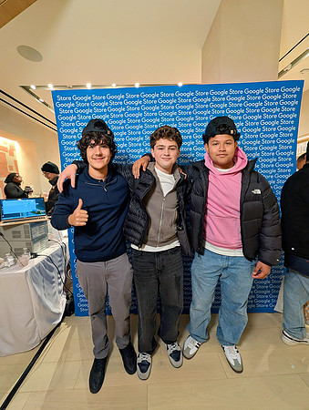 0090__12-4-25-Google-Store--Opening-Georgetown-DC-Google-Pixel-Step-Repeat_Event-Photojournalism-event-photography