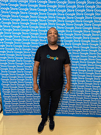 0119__12-4-25-Google-Store--Opening-Georgetown-DC-Google-Pixel-Step-Repeat_Event-Photojournalism-event-photography