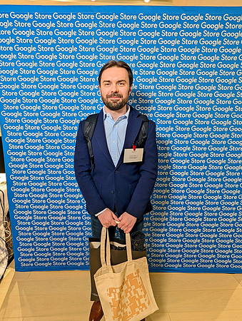0121__12-4-25-Google-Store--Opening-Georgetown-DC-Google-Pixel-Step-Repeat_Event-Photojournalism-event-photography