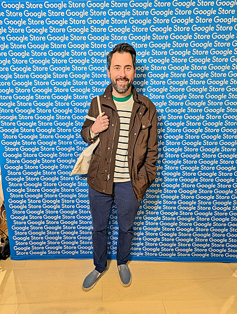 0140__12-4-25-Google-Store--Opening-Georgetown-DC-Google-Pixel-Step-Repeat_Event-Photojournalism-event-photography