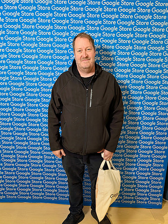 0141__12-4-25-Google-Store--Opening-Georgetown-DC-Google-Pixel-Step-Repeat_Event-Photojournalism-event-photography