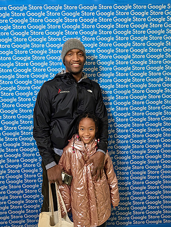 0147__12-4-25-Google-Store--Opening-Georgetown-DC-Google-Pixel-Step-Repeat_Event-Photojournalism-event-photography