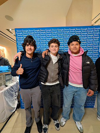 0155__12-4-25-Google-Store--Opening-Georgetown-DC-Google-Pixel-Step-Repeat_Event-Photojournalism-event-photography