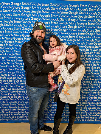 0194__12-4-25-Google-Store--Opening-Georgetown-DC-Google-Pixel-Step-Repeat_Event-Photojournalism-event-photography