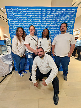 0200__12-4-25-Google-Store--Opening-Georgetown-DC-Google-Pixel-Step-Repeat_Event-Photojournalism-event-photography