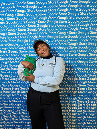 0005__12-5-25-Google-Store--Opening-Georgetown-DC-Google-Pixel-Step-Repeat_Event-Photojournalism-event-photography