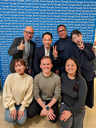 0033__12-5-25-Google-Store--Opening-Georgetown-DC-Google-Pixel-Step-Repeat_Event-Photojournalism-event-photography