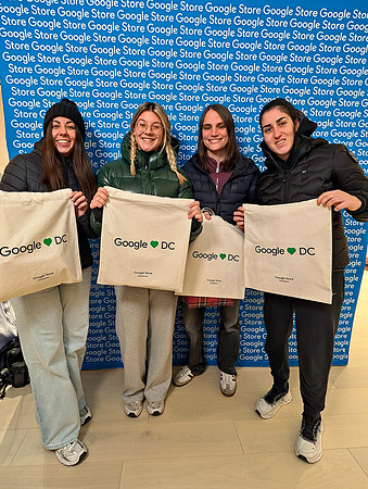 0051__12-5-25-Google-Store--Opening-Georgetown-DC-Google-Pixel-Step-Repeat_Event-Photojournalism-event-photography