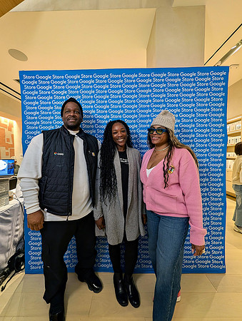 0055__12-5-25-Google-Store--Opening-Georgetown-DC-Google-Pixel-Step-Repeat_Event-Photojournalism-event-photography