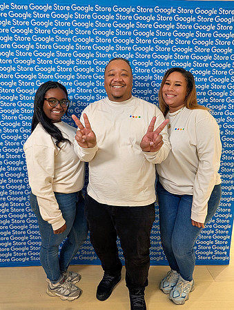 0075__12-5-25-Google-Store--Opening-Georgetown-DC-Google-Pixel-Step-Repeat_Event-Photojournalism-event-photography