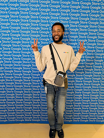 0079__12-5-25-Google-Store--Opening-Georgetown-DC-Google-Pixel-Step-Repeat_Event-Photojournalism-event-photography