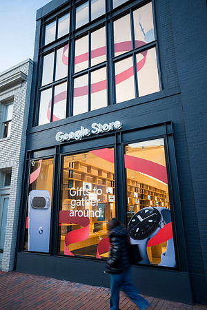 0017__12-4-25_Google-Store-Opening-Event-Georgetown-Washington-DC-Event-Photojournalism-event-photography