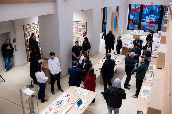 0032__12-4-25_Google-Store-Opening-Event-Georgetown-Washington-DC-Event-Photojournalism-event-photography