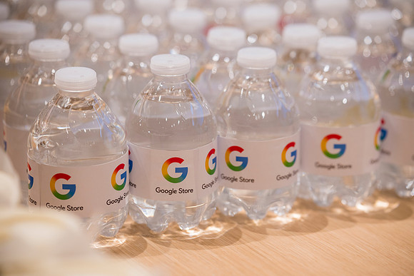 0058__12-4-25_Google-Store-Opening-Event-Georgetown-Washington-DC-Event-Photojournalism-event-photography