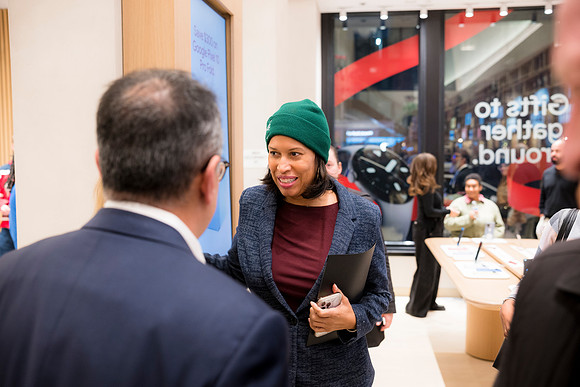 0073__12-4-25_Google-Store-Opening-Event-Georgetown-Washington-DC-Event-Photojournalism-event-photography