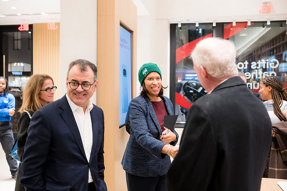 0082__12-4-25_Google-Store-Opening-Event-Georgetown-Washington-DC-Event-Photojournalism-event-photography