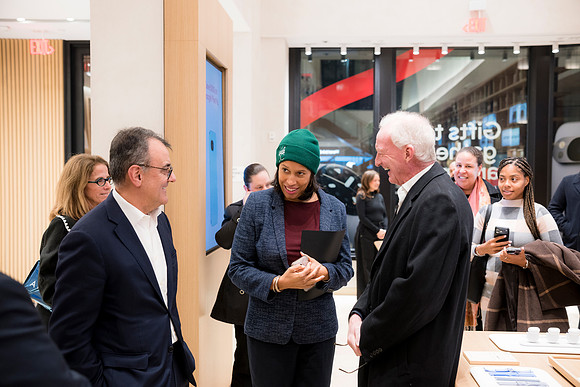 0086__12-4-25_Google-Store-Opening-Event-Georgetown-Washington-DC-Event-Photojournalism-event-photography