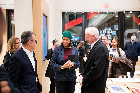0087__12-4-25_Google-Store-Opening-Event-Georgetown-Washington-DC-Event-Photojournalism-event-photography