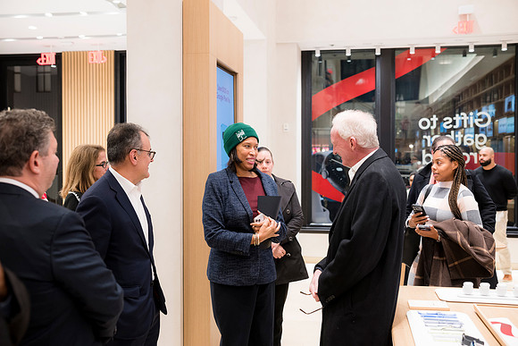0090__12-4-25_Google-Store-Opening-Event-Georgetown-Washington-DC-Event-Photojournalism-event-photography