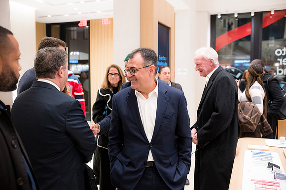 0092__12-4-25_Google-Store-Opening-Event-Georgetown-Washington-DC-Event-Photojournalism-event-photography