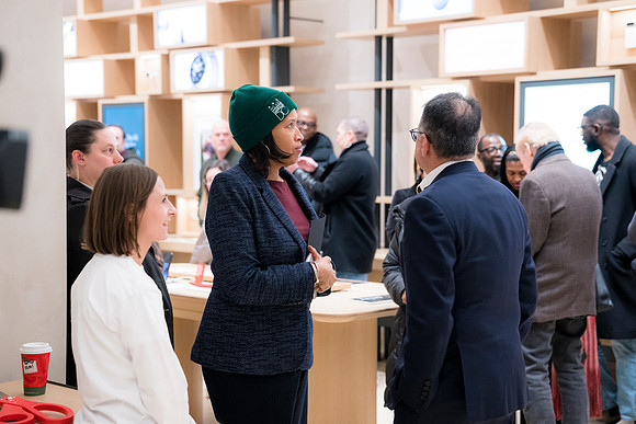 0094__12-4-25_Google-Store-Opening-Event-Georgetown-Washington-DC-Event-Photojournalism-event-photography