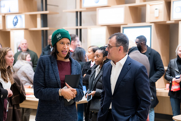 0106__12-4-25_Google-Store-Opening-Event-Georgetown-Washington-DC-Event-Photojournalism-event-photography
