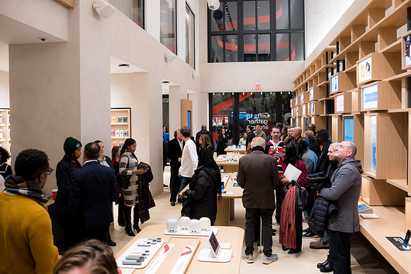 0120__12-4-25_Google-Store-Opening-Event-Georgetown-Washington-DC-Event-Photojournalism-event-photography