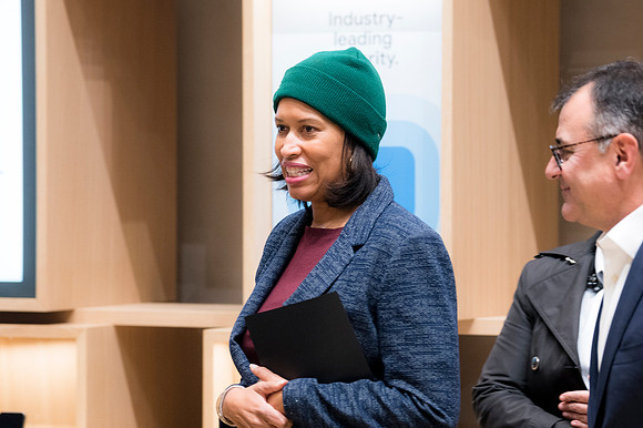 0124__12-4-25_Google-Store-Opening-Event-Georgetown-Washington-DC-Event-Photojournalism-event-photography