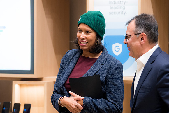 0126__12-4-25_Google-Store-Opening-Event-Georgetown-Washington-DC-Event-Photojournalism-event-photography