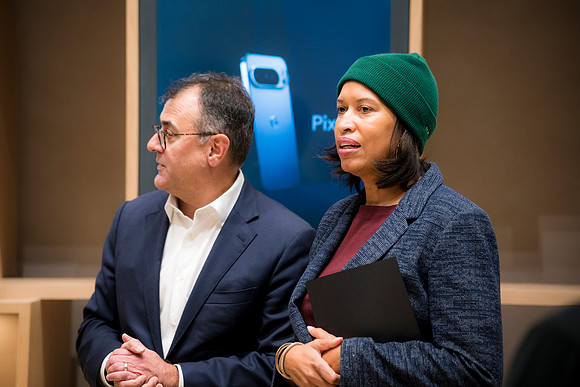 0122__12-4-25_Google-Store-Opening-Event-Georgetown-Washington-DC-Event-Photojournalism-event-photography