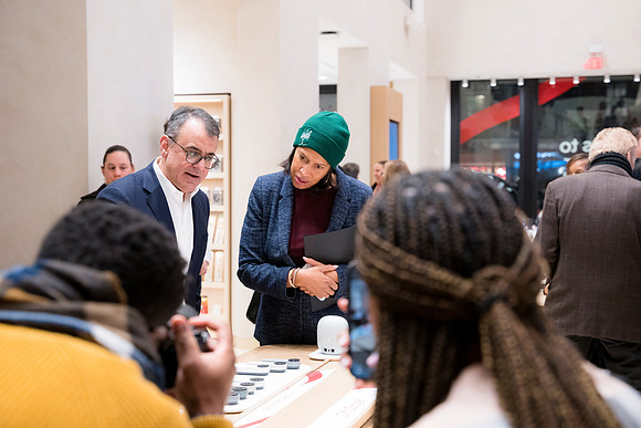 0130__12-4-25_Google-Store-Opening-Event-Georgetown-Washington-DC-Event-Photojournalism-event-photography