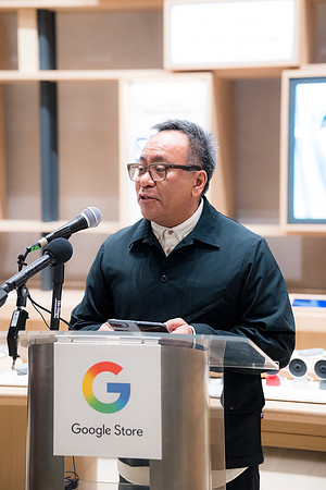 0137__12-4-25_Google-Store-Opening-Event-Georgetown-Washington-DC-Event-Photojournalism-event-photography