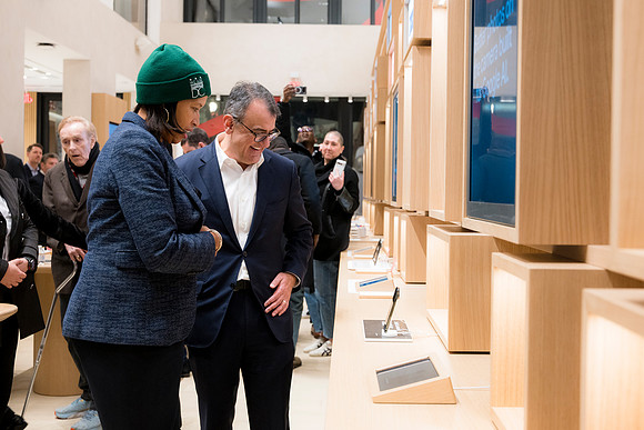 0142__12-4-25_Google-Store-Opening-Event-Georgetown-Washington-DC-Event-Photojournalism-event-photography